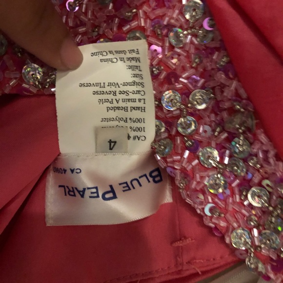 Girls ruffled pink sequenced dress - Picture 4 of 4